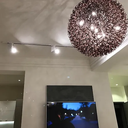 Lux Tudor Arghezi Апартаменти