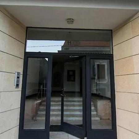 Lux Tudor Arghezi Апартаменти Бухарест