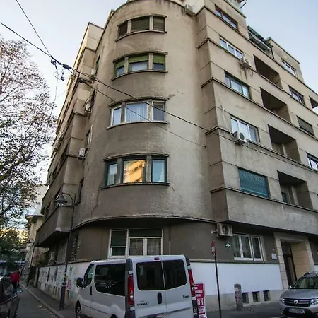 Lux Tudor Arghezi Бухарест